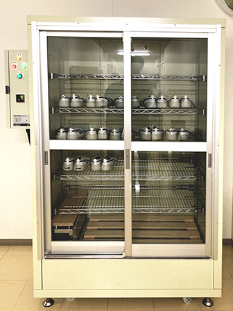 業務用靴乾燥機のイメージ写真